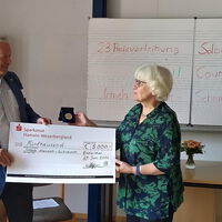 Die Gratulation und Preisüberreichung