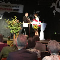 Glückwünsche für die Preisträgerin